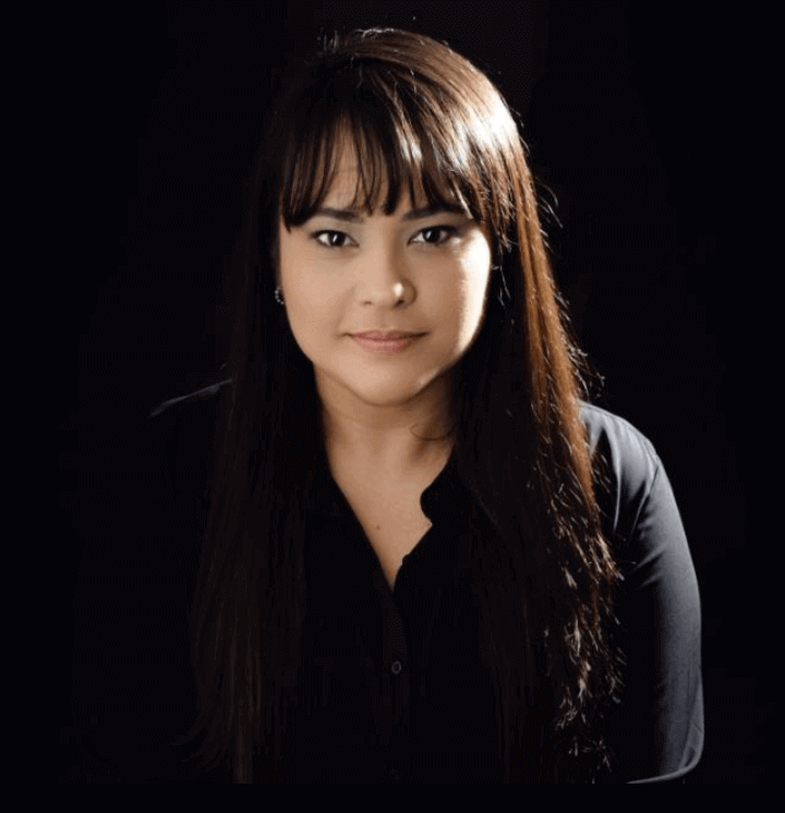 foto da psicóloga Karina Akemi Ide